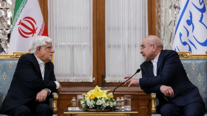 دیدار نوروزی معاون اول رئیسجمهور با رئیس مجلس شورای اسلامی