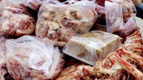 معدوم‌سازی ۱۷۶۱ کیلوگرم مواد غذایی فاسد