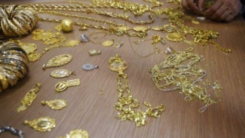 سارق طلای زنان سالخورده دستگیر شد