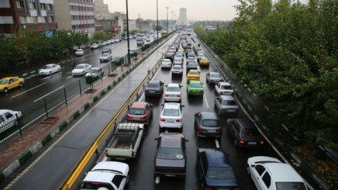 ترافیک سنگین در اکثر معابر و بزرگراه‌های تهران