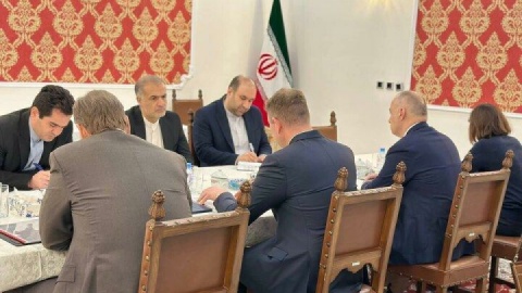 رایزنی برای شتاب بخشی به ساخت راه‌آهن رشت-آستارا
