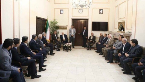 عارف: مذاکرات غیرمستقیم ایران و آمریکا در روند منطقی انجام می‌شود