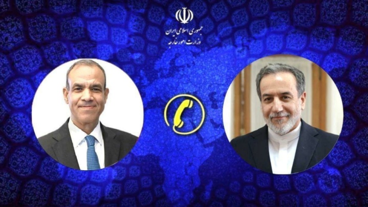 وزیران امور خارجه ایران و مصر درمورد تحولات منطقه گفت وگو کردند