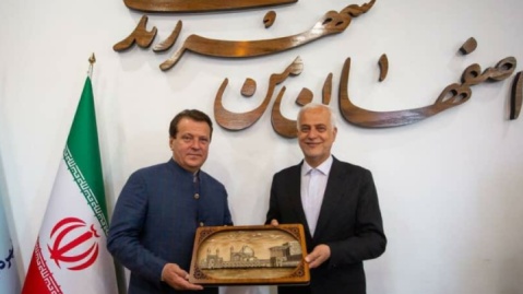 تفاهم‌نامه خواهرخواندگی شهرهای اصفهان و کازان روسیه امضاء شد