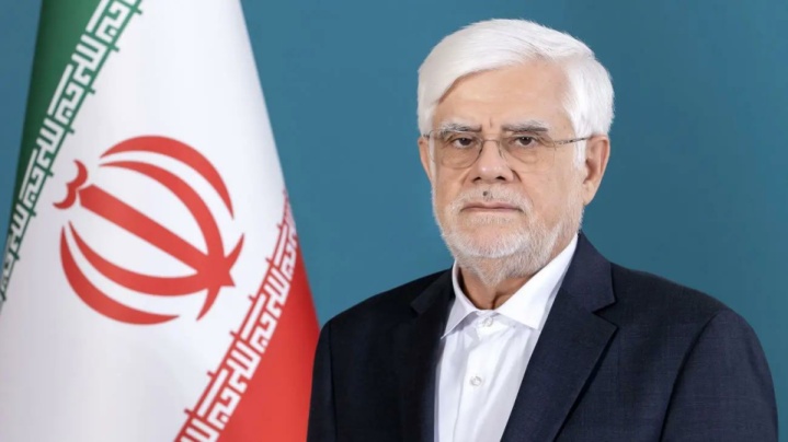 عارف: رفع تحریم‌های ظالمانه، ابتدایی‌ترین حقوق ملت است