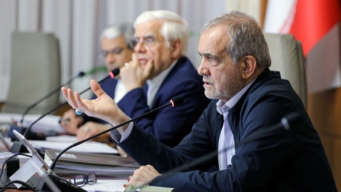 تقدیر هیئت دولت از مجوز راهبردی رهبری / تصویب دو بسته برای حمایت از مستاجران