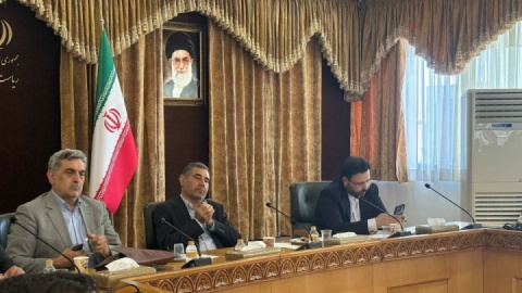 مشاور رئیس‌جمهور: دولت چهاردهم به تخصص میدان می‌دهد/ تشکل‌ها خط مقدم تحول‌