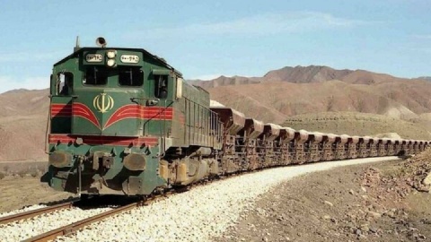 انعقاد قراردادهای بخش خصوصی با تولیدکنندگان داخلی مستقل از نقش نظارتی راه‌آهن است