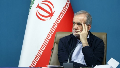 پزشکیان: برای اصلاح جدی و اساسی جامعه باید کار را از خانواده، مدرسه و دانشگاه آغاز کنیم