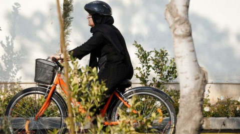 زنان برای ورزش کجا بروند؟