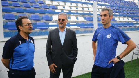 نظری استقلال را تحویل جباری داد