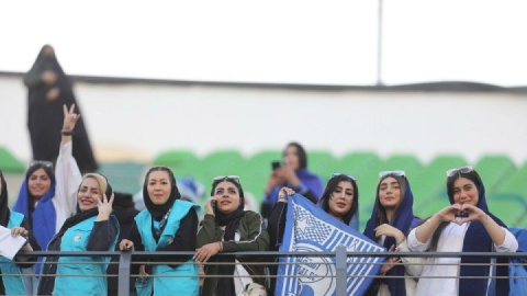 فقط زنان استقلالی به تیمشان امیدوار هستند!