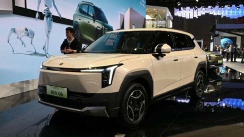 دانگ فنگ نامی ۰۶ در شانگهای معرفی شد؛ محصول آینده بازار ایران؟