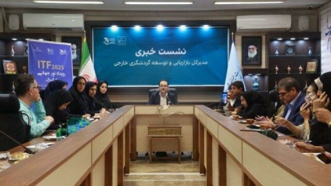 سفر ۱۰۰ تورگردان خارجی به تهران