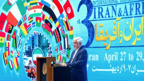تاکید عارف بر درمان هر چه سریعتر مصدومان حادثه انفجار در بندر رجایی