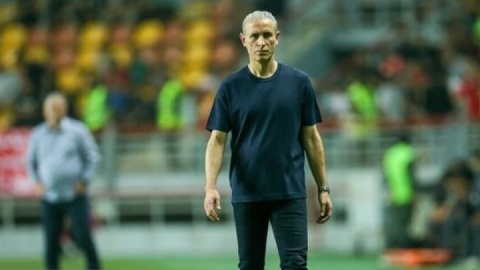 یحیی با فولادی‌ها می‌ماند