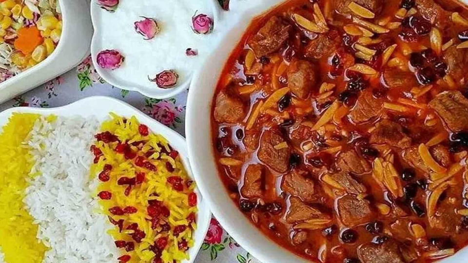 چرا کافههای ایرانی در کراچی بسته میشوند؟