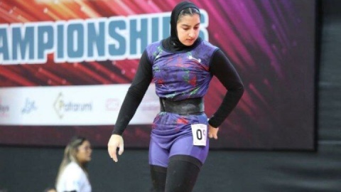 ۲ مدال نقره و برنز دختر وزنه‌بردار ایران در قهرمانی نوجوانان جهان