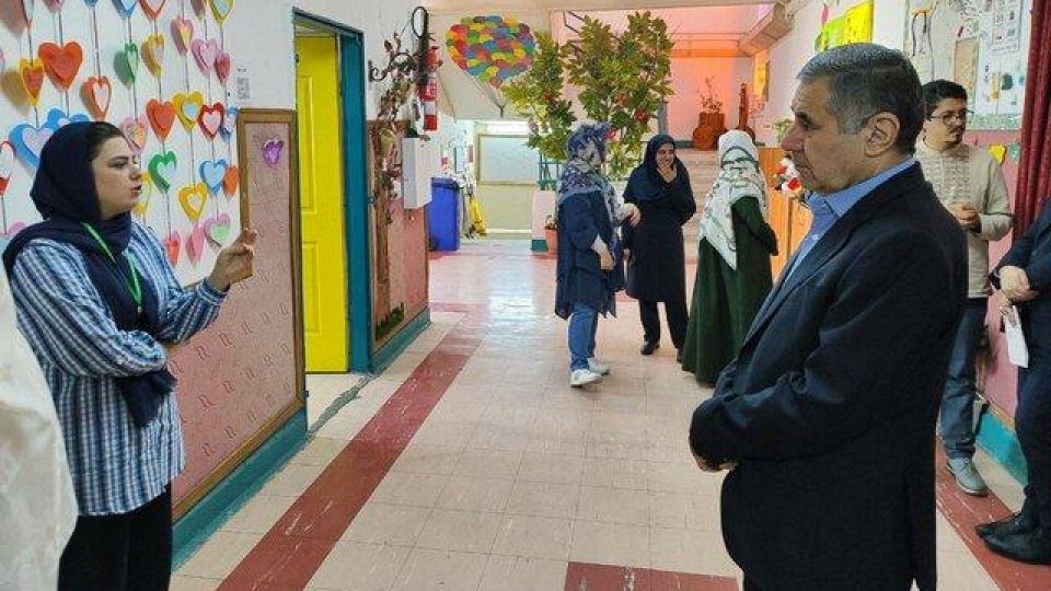 هیچ کودکی نباید به دلیل فقر از تحصیل محروم بماند