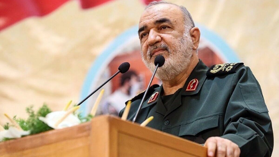 سپاه در مقابل هیچ دشمنی عقب نشینی نمیکند