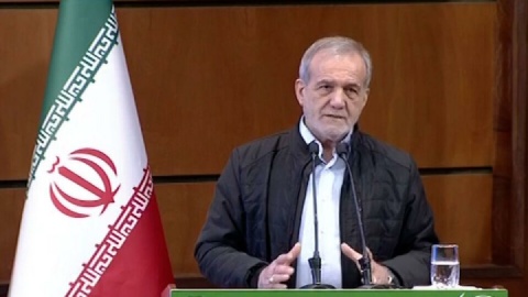 فیلم/ قدردانی رئیس‌جمهور از معلمان/ تا زنده هستم برای بهتر شدن کشورم تلاش خواهم کرد
