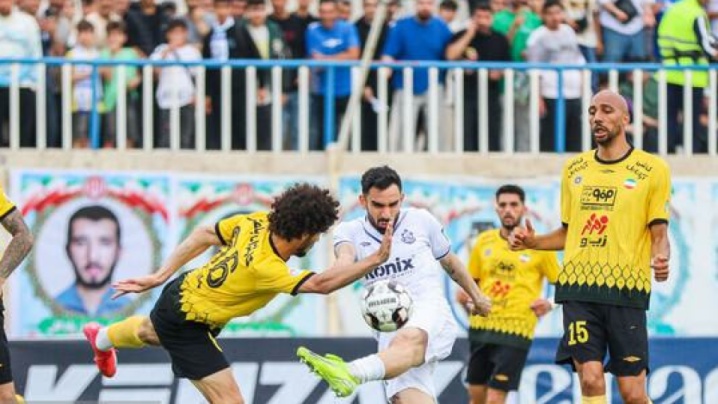غیرحرفهایها علیه سپاهان کارترون