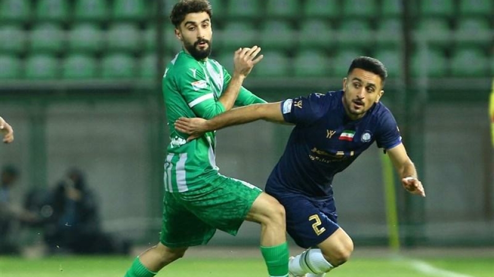 سرمربی فولاد به دنبال جذب مدافع چپ گلگهر