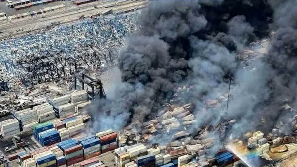 ارزیابی خسارت ۲۱۱۶ خودرو در انفجار بندر شهید رجایی