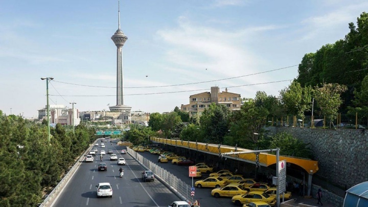 آسمانی صاف همراه با وزش باد برای آخر هفته در تهران