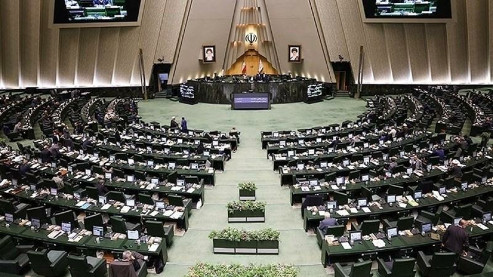 طرح مجلس برای بازنشستگی با ۷۰ سال سن و ۱۰ سال سابقه