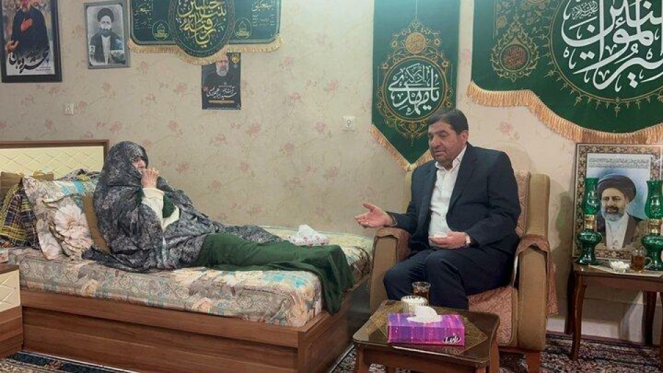 ادای احترام و تجلیل «مخبر» از مادر شهید آیتالله رئیسی