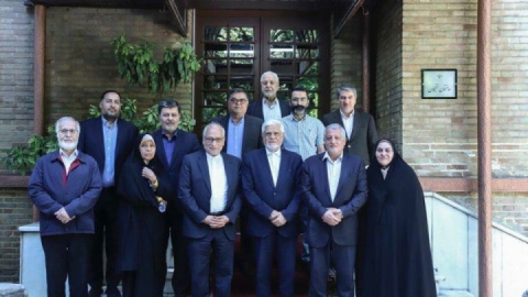 دولت چهاردهم در خدمت بخش خصوصی است
