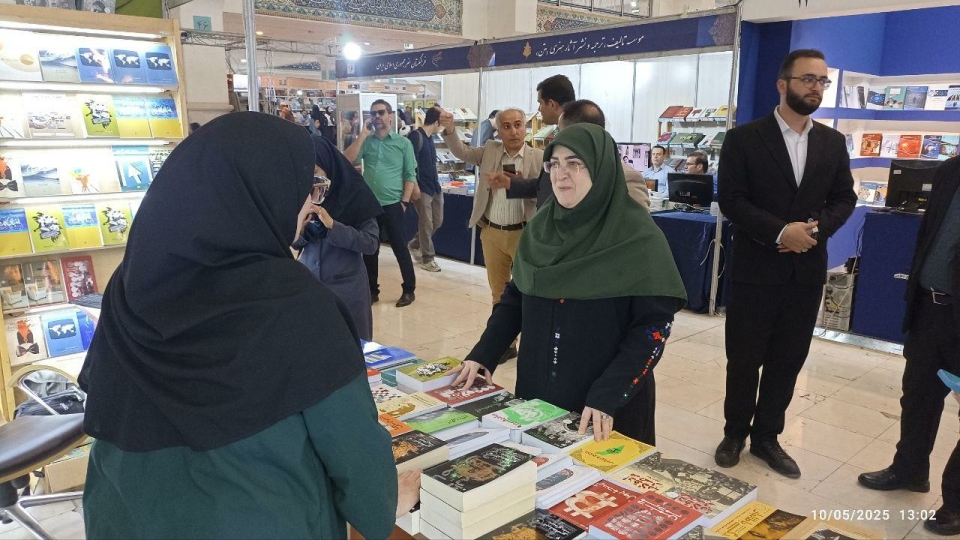 مهاجرانی: نمایشگاه کتاب، ویترین فرهنگ ایران است/ تغییر ذائقه مخاطب، دغدغه اصلی ناشران