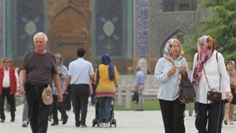 راهکارهای ملی برای جذب گردشگر خارجی و عبور از توطئه‌های ایران‌هراسی