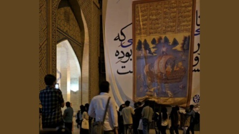 فیلم/  استقبال مردم از دیوارنگاره خلیج فارس در نمایشگاه کتاب