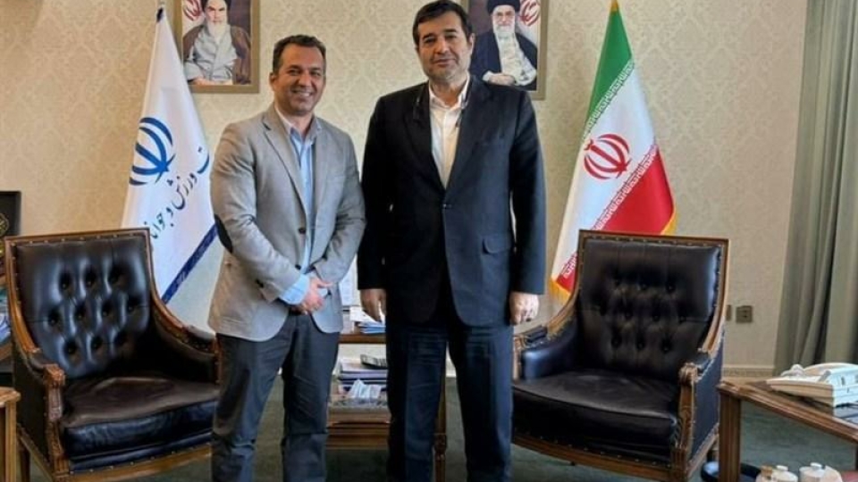 رئیس انجمن کراسفیت با دنیا مالی دیدار کرد
