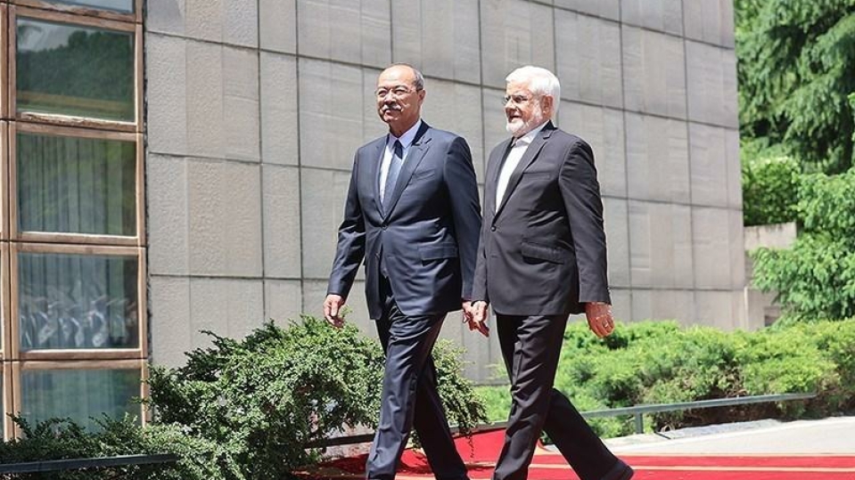 استقبال عارف از نخستوزیر ازبکستان