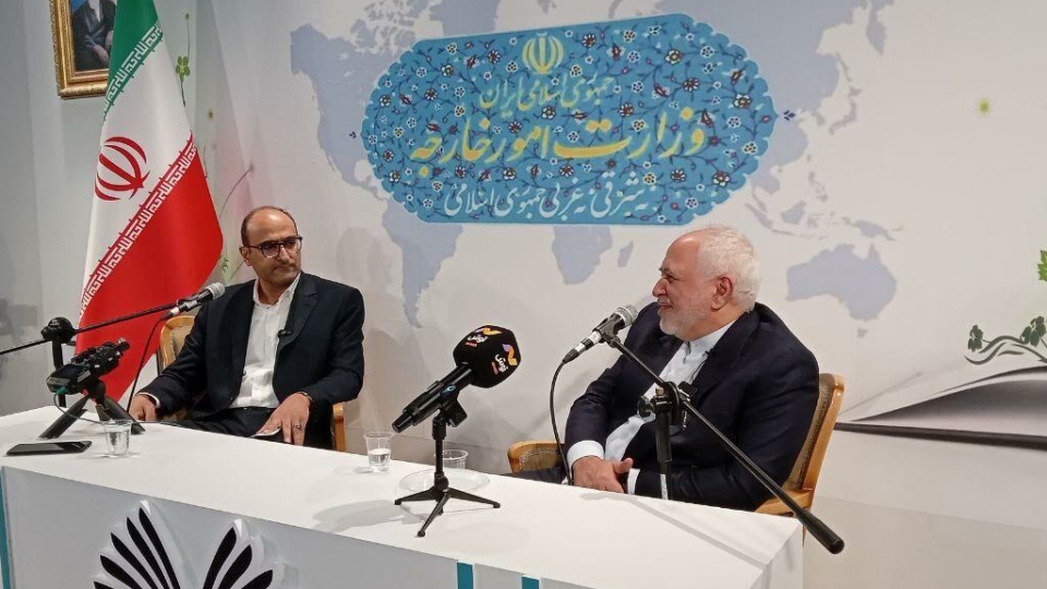 ظریف: دیپلماسی نیاز به صبر دارد/ باید پشت تیم مذاکرهکننده بایستیم