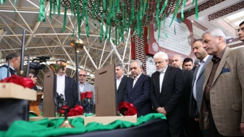 ادای احترام معاون اول رئیس جمهور به شهید آل هاشم و شهدای دفاع مقدس