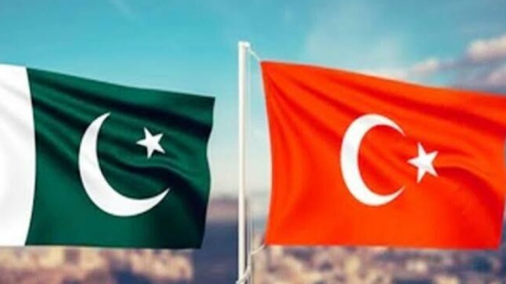 استقبال پاکستان از انحلال پکک
