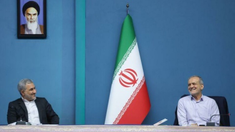 پزشکیان: در مذاکرات از اصول خود عقب‌نشینی نمی‌کنیم