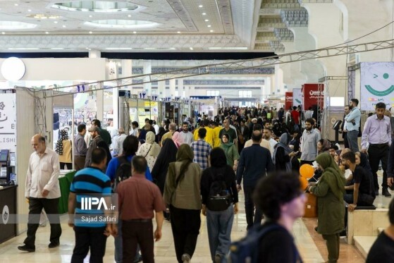 هفتمین روز سی و ششمین نمایشگاه بین المللی کتاب تهران