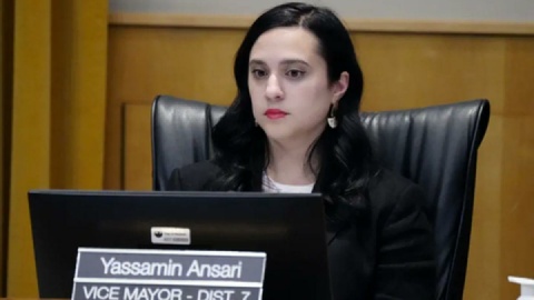 اقدام نماینده ایرانی‌تبار کنگره آمریکا درباره نام خلیج فارس
