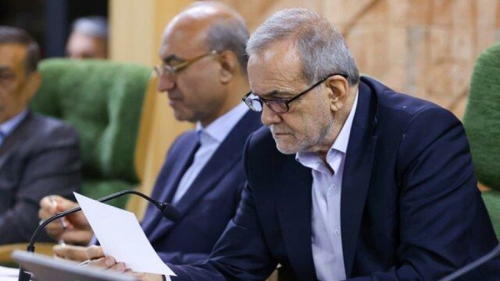 افتتاح ۴ پروژه مهم صنعتی، زیربنایی و کشاورزی در استان کرمانشاه با حضور پزشکیان