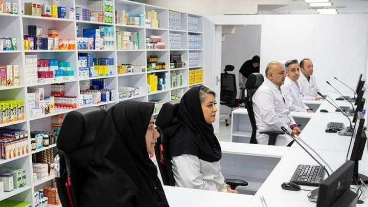اجرای ضابطه توزیع اینترنتی دارو/مردم از مبادی غیررسمی خرید نکنند