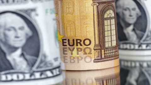 کاهش بدهی جهانی شطرنج به ۴۰ هزار یورو