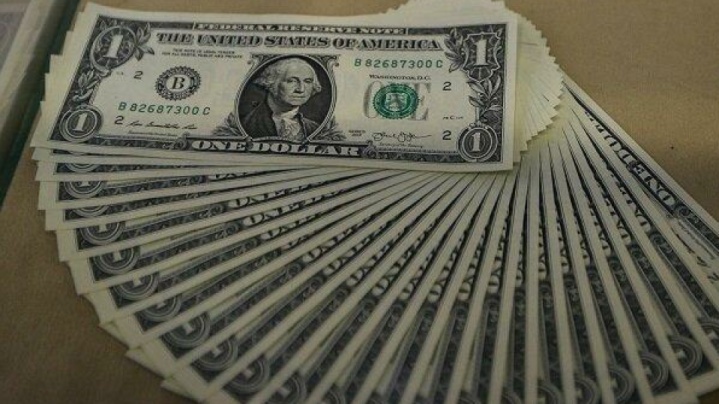 قیمت دلار امروز ۲۷ اردیبهشت؛ حواله دلار ۶۹ هزار ۷۳۵ تومان