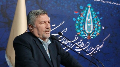 حضرتی: پزشکیان در فیلترینگ قصد تقابل ندارد