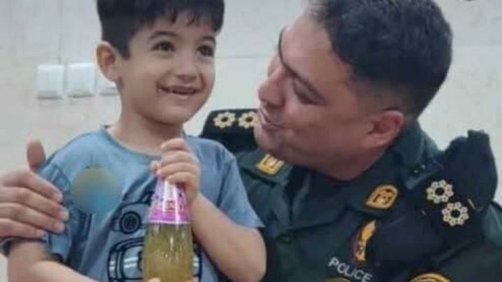 پلیس کودک گمشده را به خانوادهاش رساند