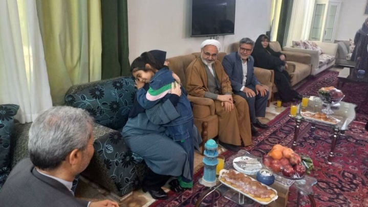 بازدید سخنگوی دولت از یک مرکز نگهداری کودکان بی سرپرست در طرقبه - شاندیز
